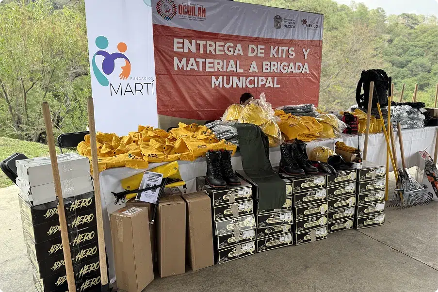 Entrega de equipo para brigadas y entrega de reconocimientos con despensas | Fundación Martí
